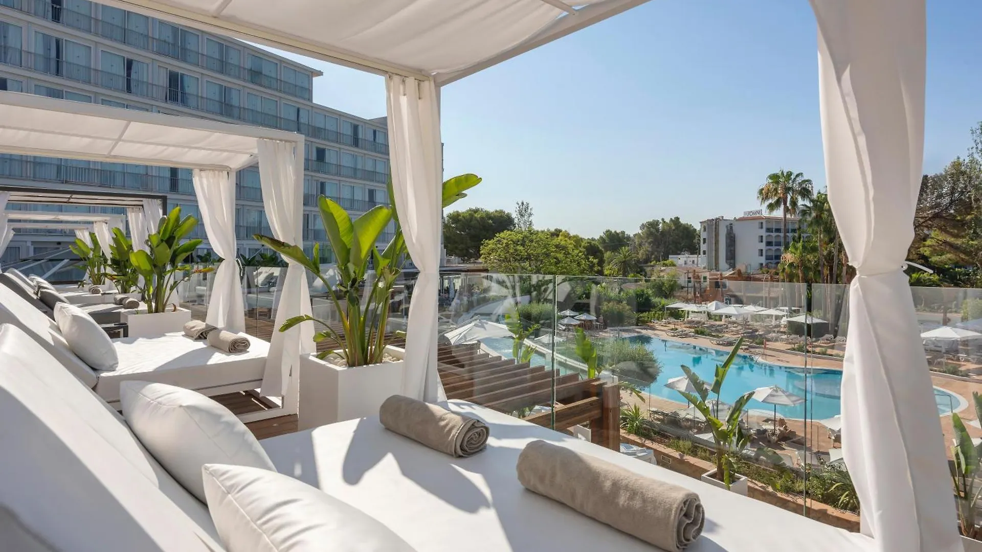 Valentin Grand Park Suite Hotel 帕格拉