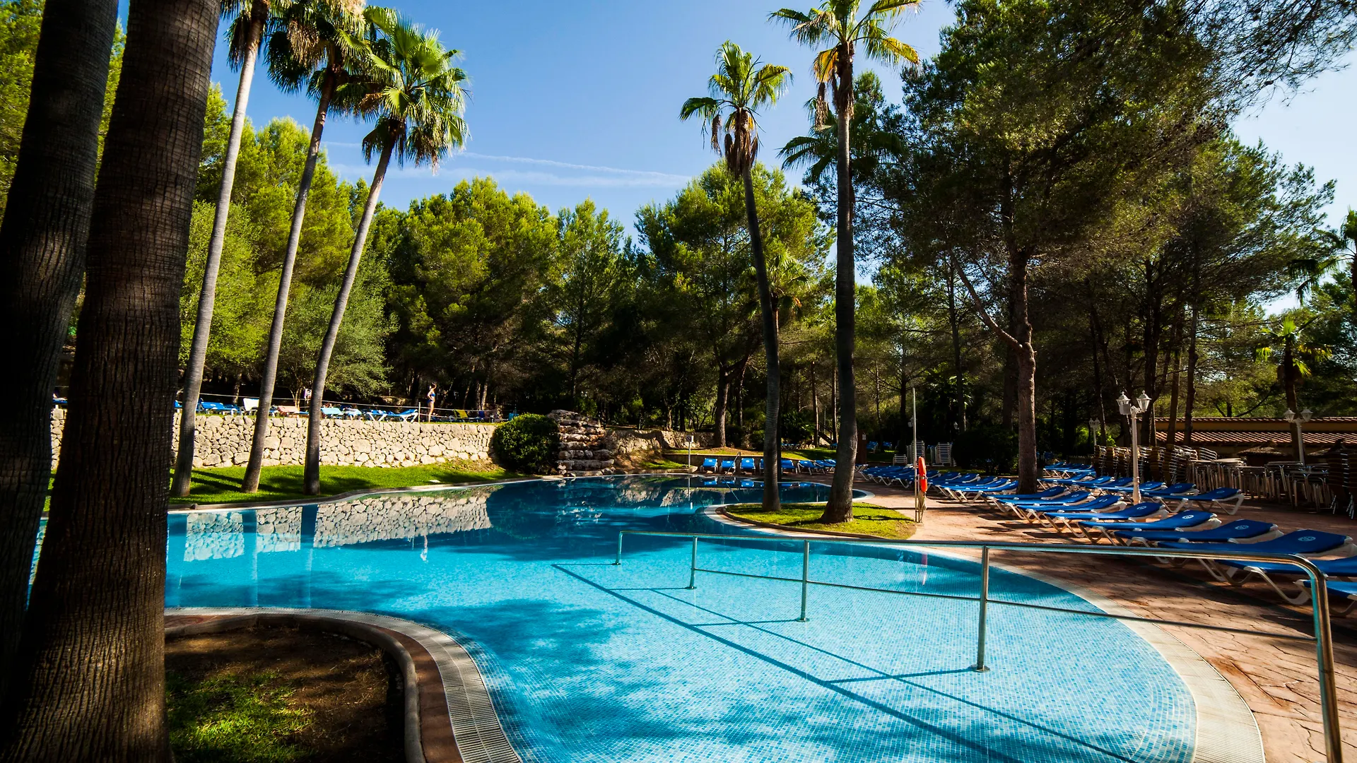 Valentin Grand Park Suite Hotel باغيرا