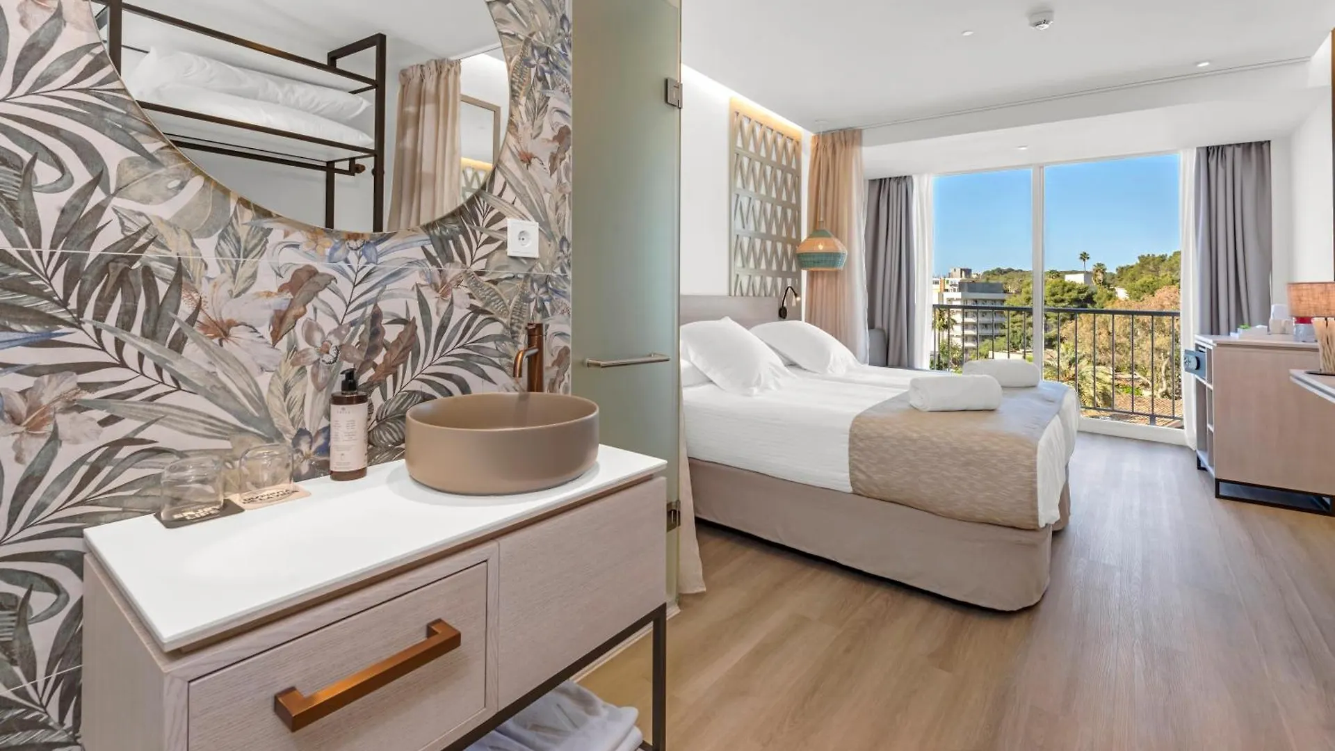 Valentin Grand Park Suite Hotel باغيرا