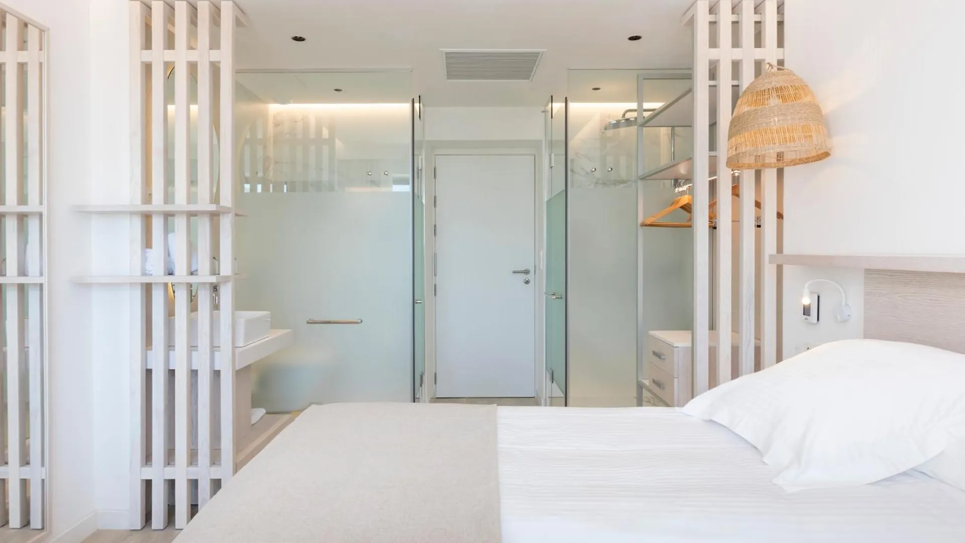 Valentin Grand Park Suite Hotel 帕格拉